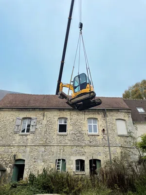 eddb-chantier-avec-acces-difficile-grue-02